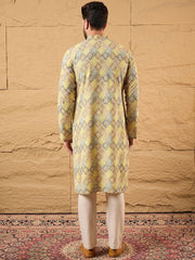 Ethnic Bay Men Yellow Viscose Rayon Bandhani Embroidered Straight Kurta With Pant Set-MKSET1192