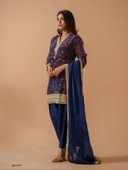 Navy Blue Santoon Embroidered Kurta Set For Women-MLWSHKS4305MBL