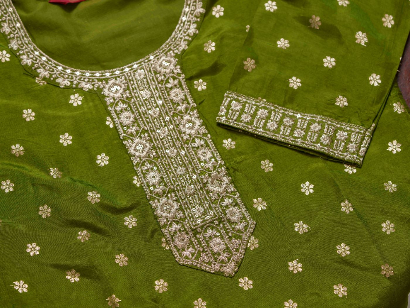 Green Santoon Embroidered Kurta Set For Women