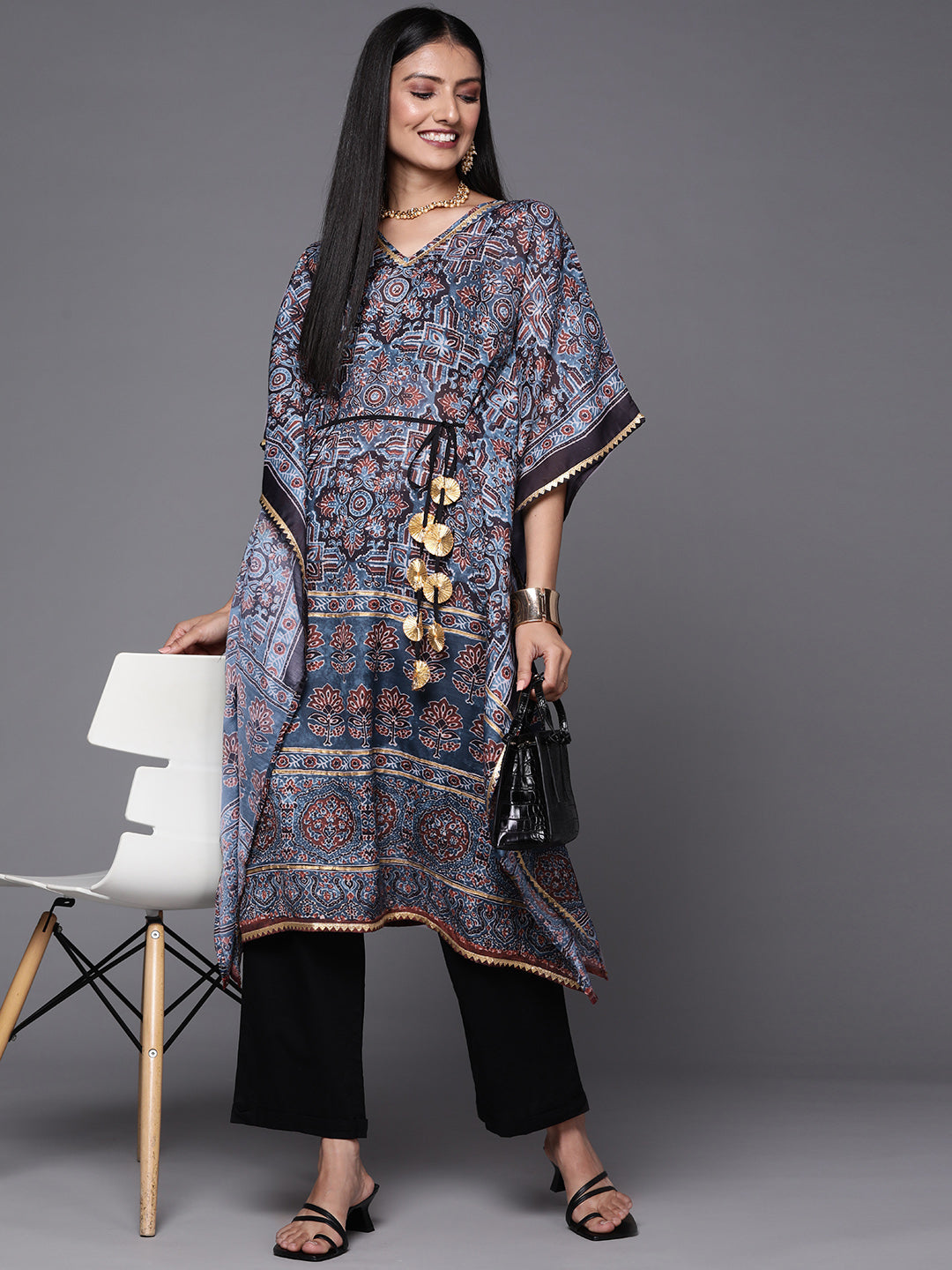 Navy Floral Kaftan Kurta: Stylish Women's Kaftan Dresses