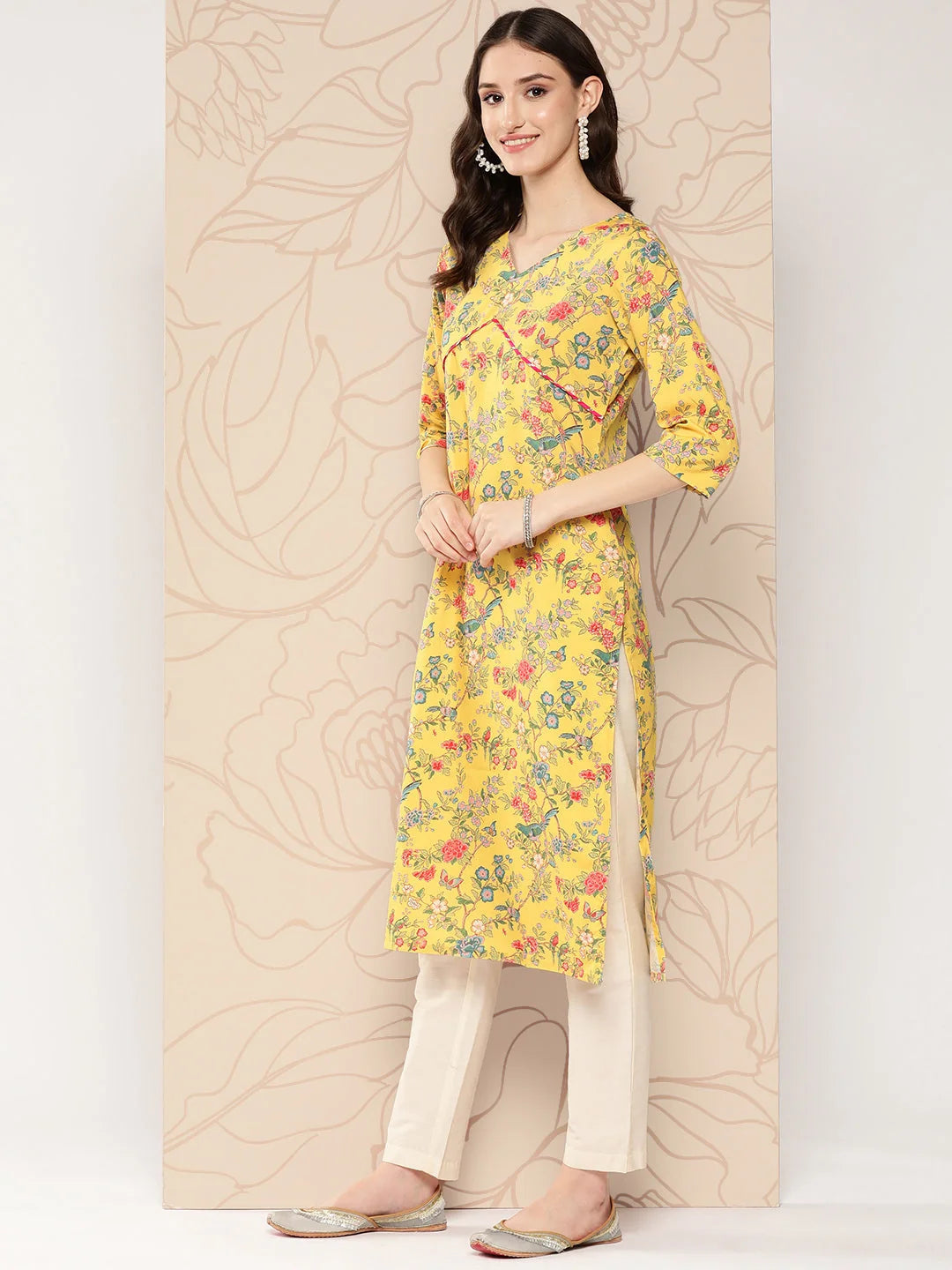 Floral Printed Gotta Patti Kurta | Women's Indian Kurta Sets