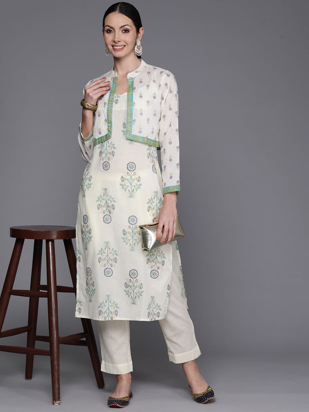 Floral Printed Regular Pure Cotton Kurta with Trousers & Jacket-AHKUJKPN-COMBO-718