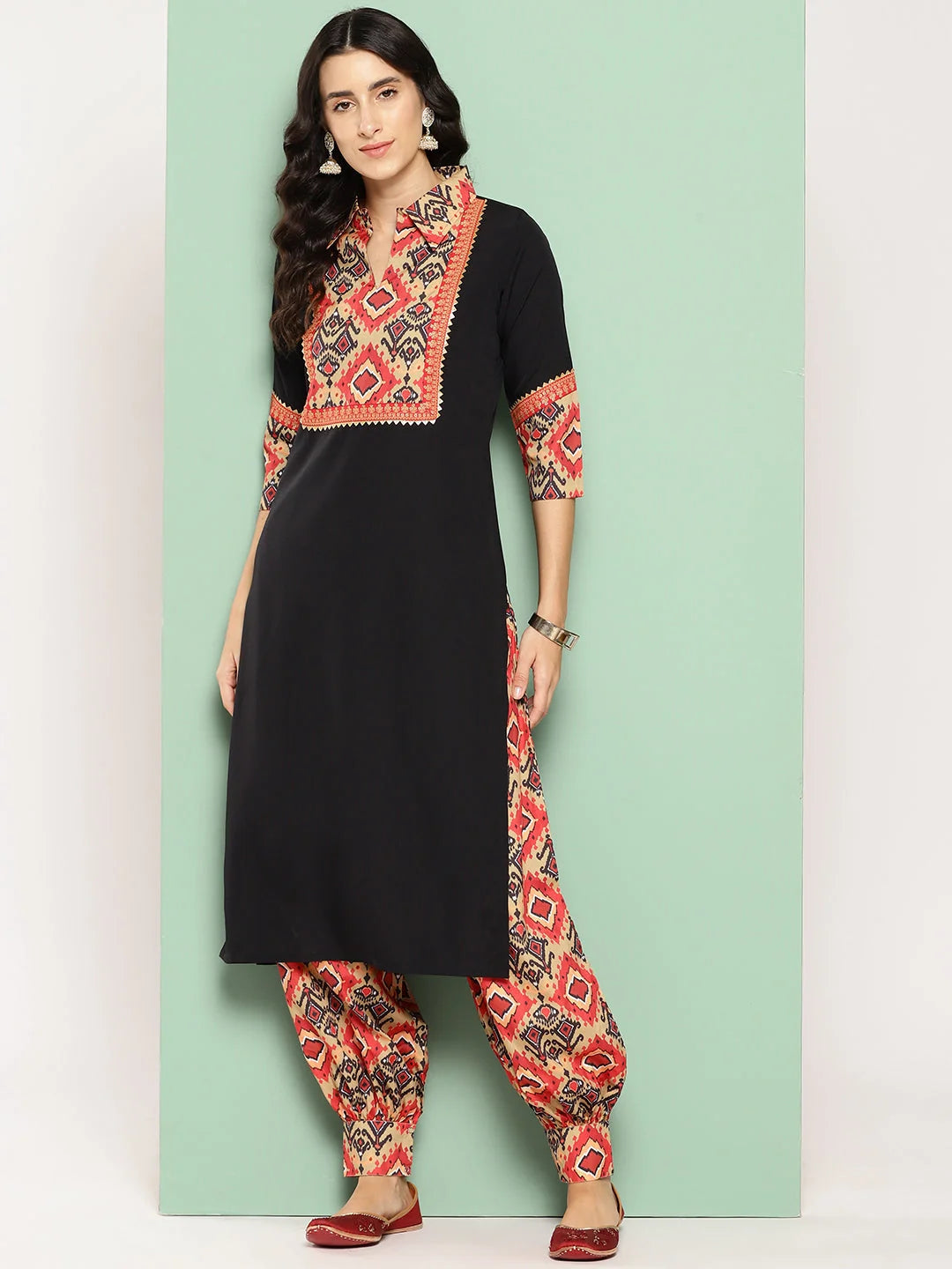 Black Placement Printed Gotta Patti Kurta with Printed Patiala-AHKUPN-COMBO-801-ICH