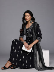 Geometric Printed Kurta with Trousers & With Dupatt