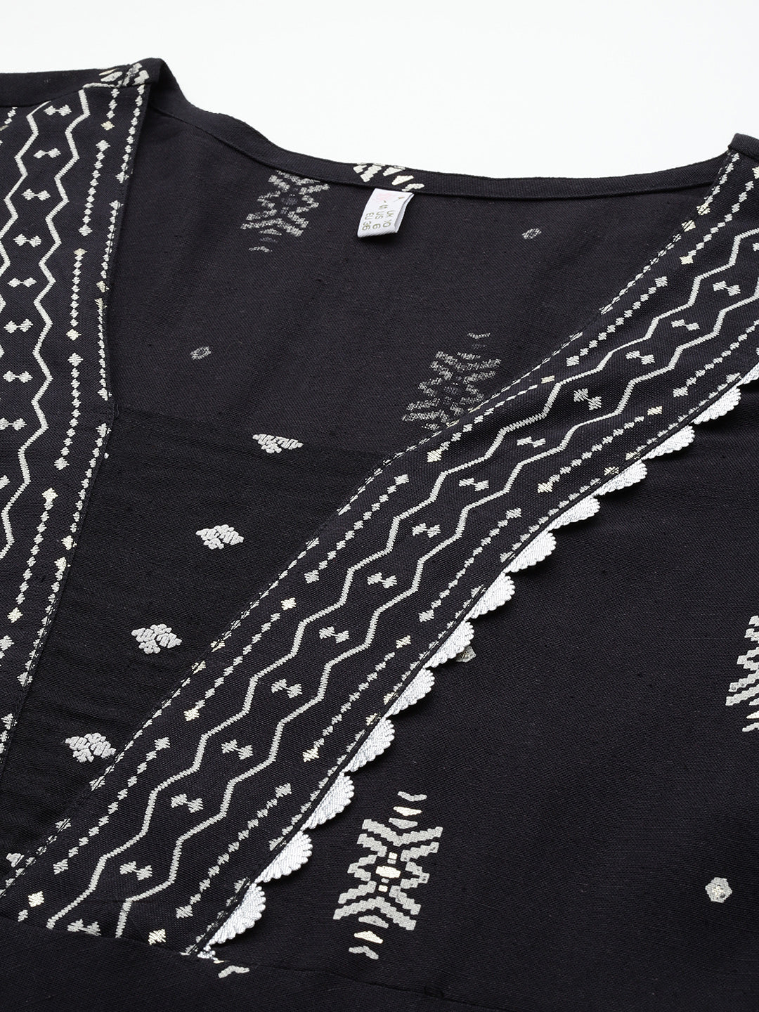 Geometric Printed Kurta with Trousers & With Dupatt