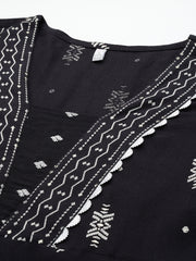 Geometric Printed Kurta with Trousers & With Dupatt
