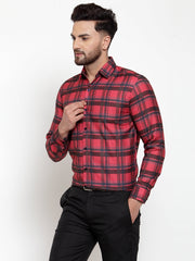 Needle Red Men's Cotton Checked Formal Shirt's