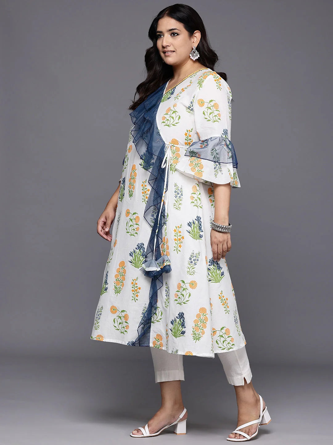 Floral Bell Sleeve Indian Kurtis for Women Plus Size