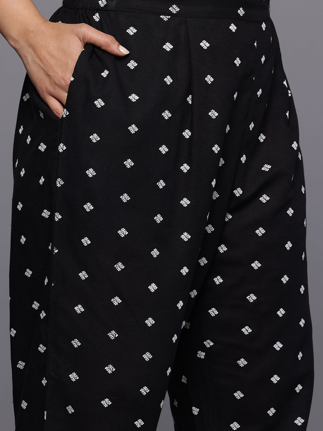 Plus Size Printed Panelled Kurta with Trousers