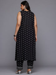Plus Size Printed Panelled Kurta with Trousers