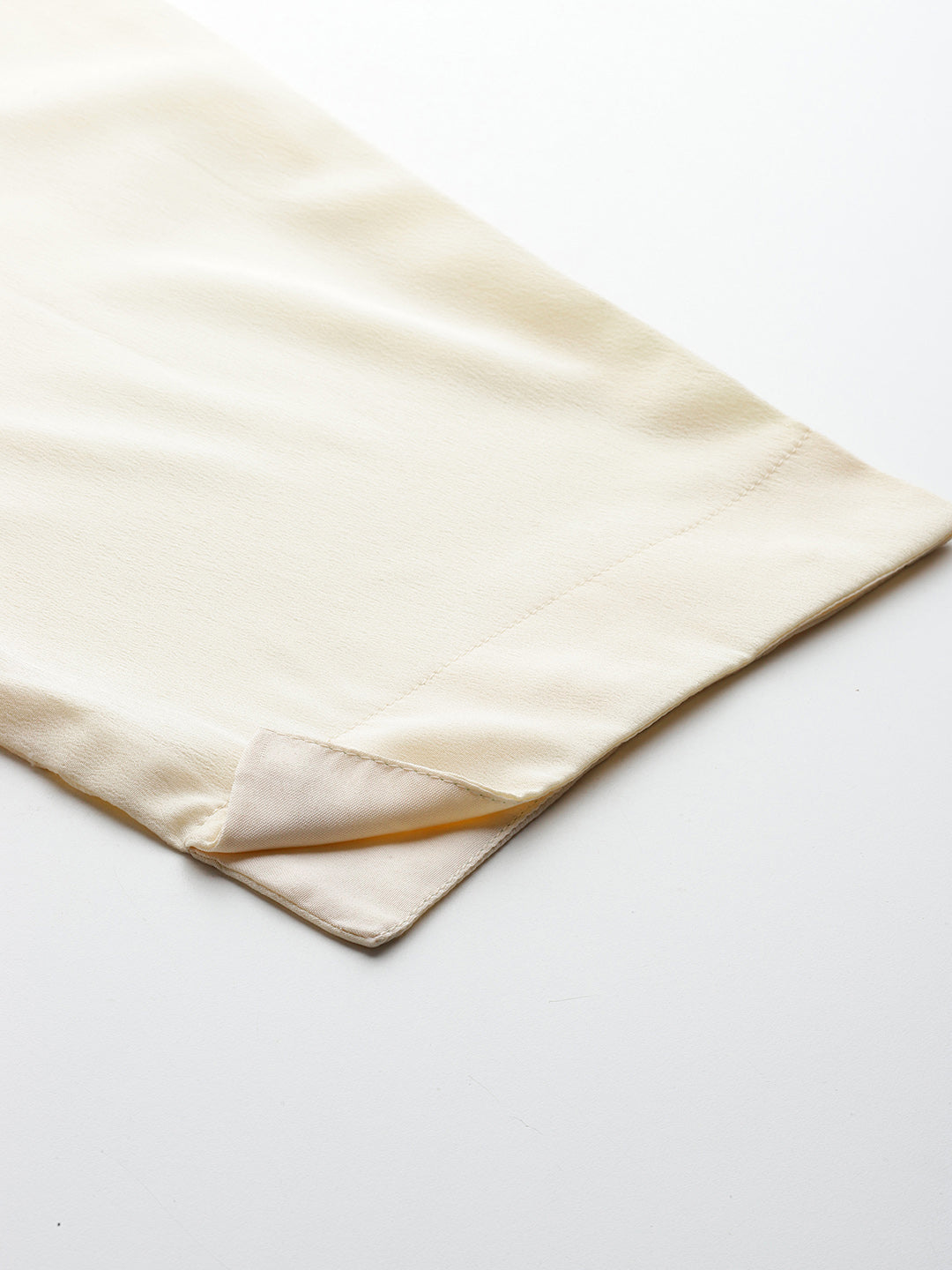 Women's Traditional Wear Off White Kurta Set-AP-AHKUPNDU-COMBO-1116