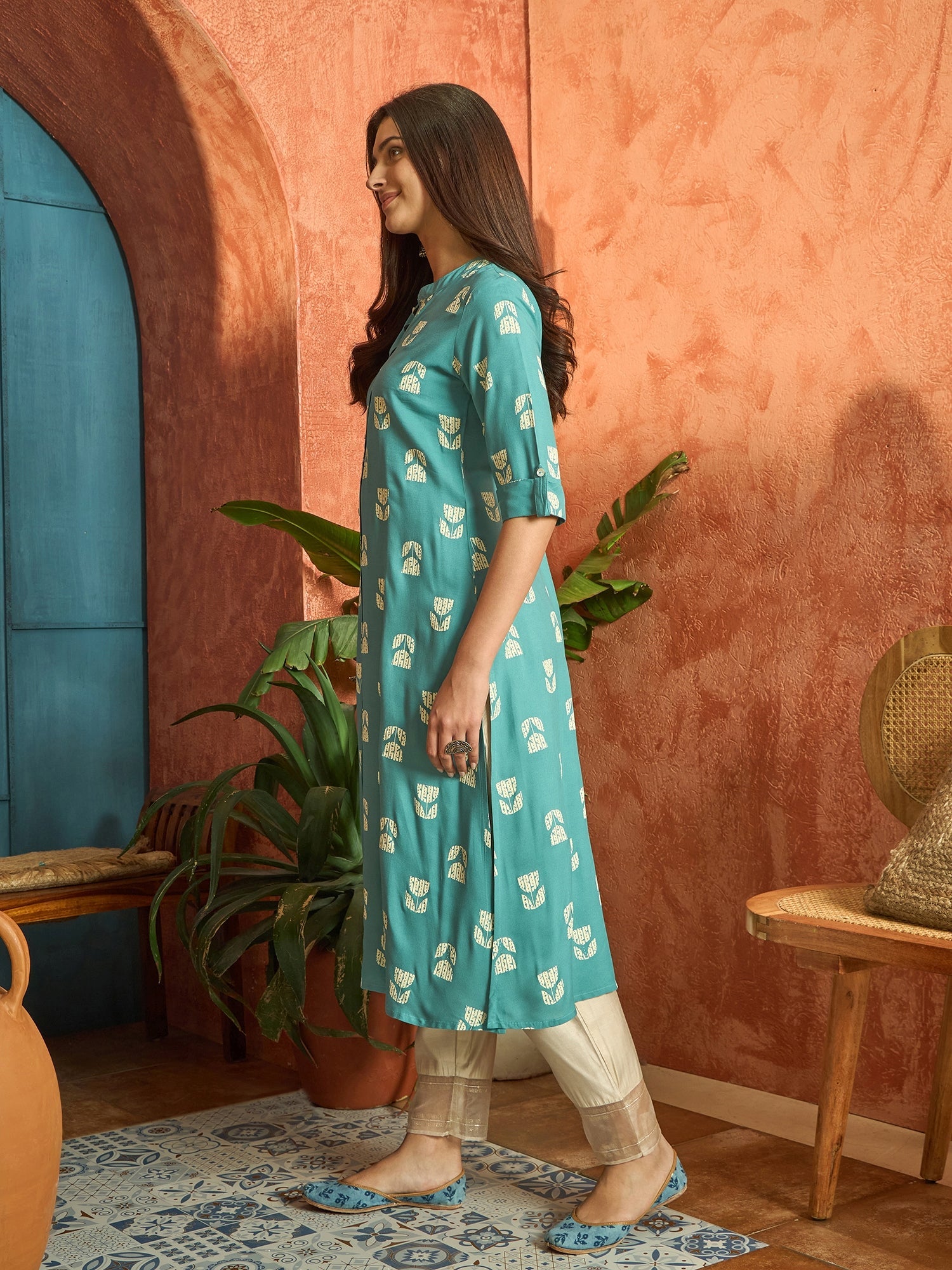Women's Aqua Floral Printed Rayon A-Line Kurta (AQUACRAFT) | DesiQlo