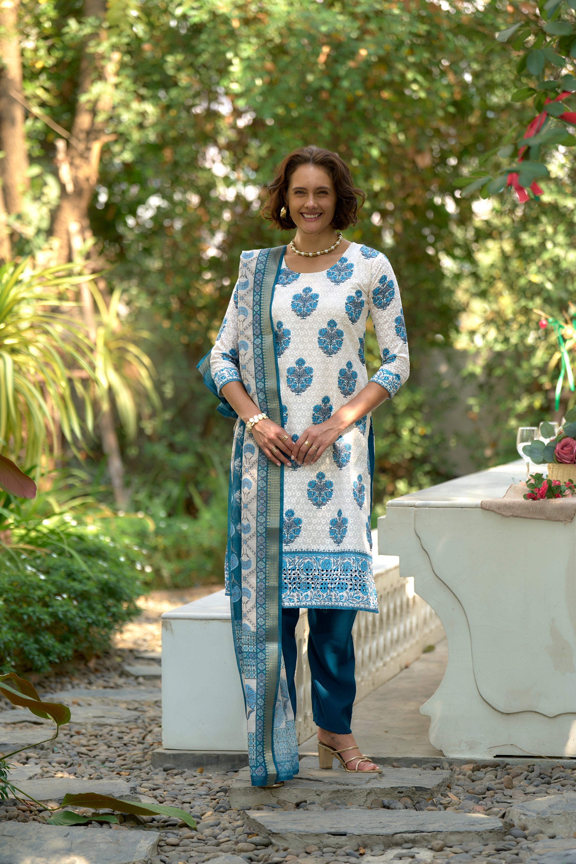 Women's Cotton White Floral Printed With Chikankari Embroidered Kurta Pant With Dupatta