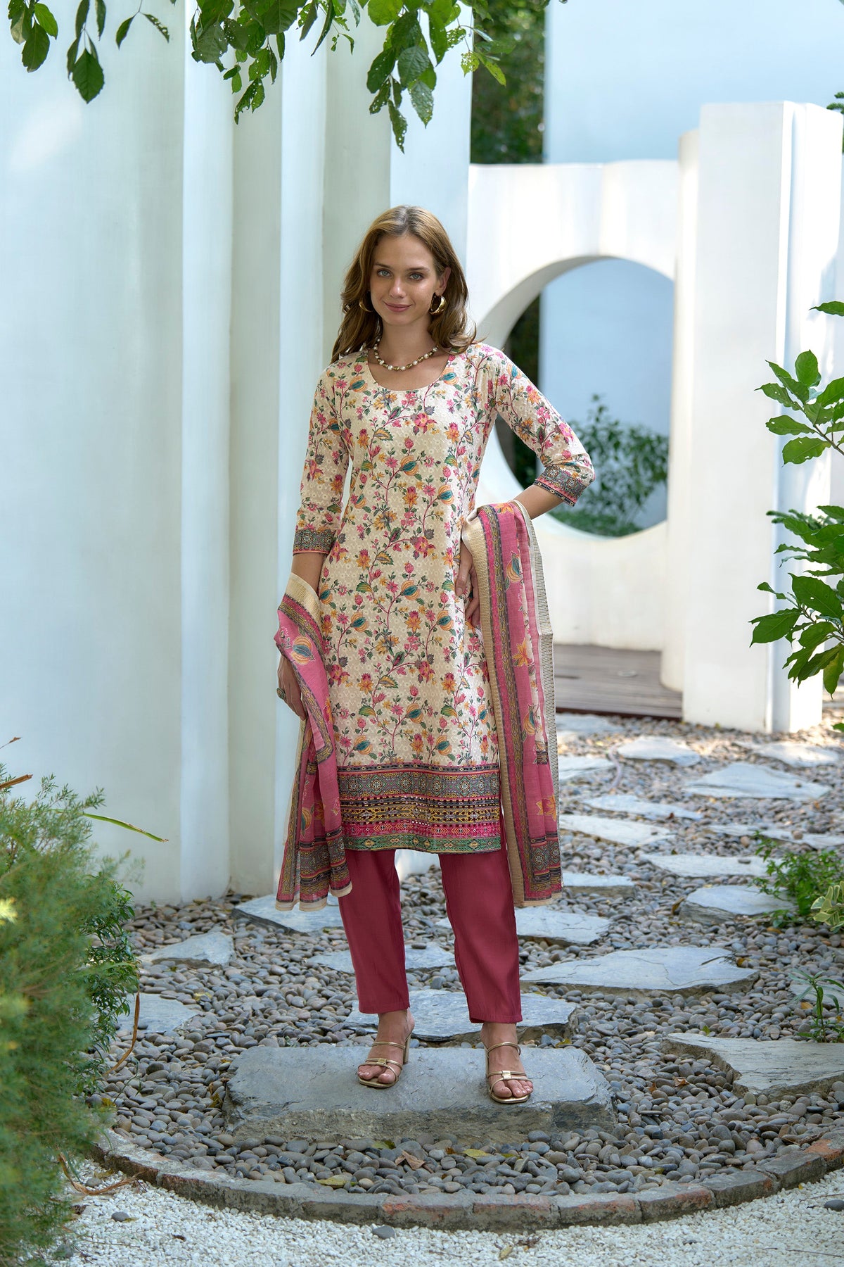 Women's Cotton Pink Floral Printed With Chikankari Embroidered Kurta Pant With Dupatta-AVT-S2027-Pink