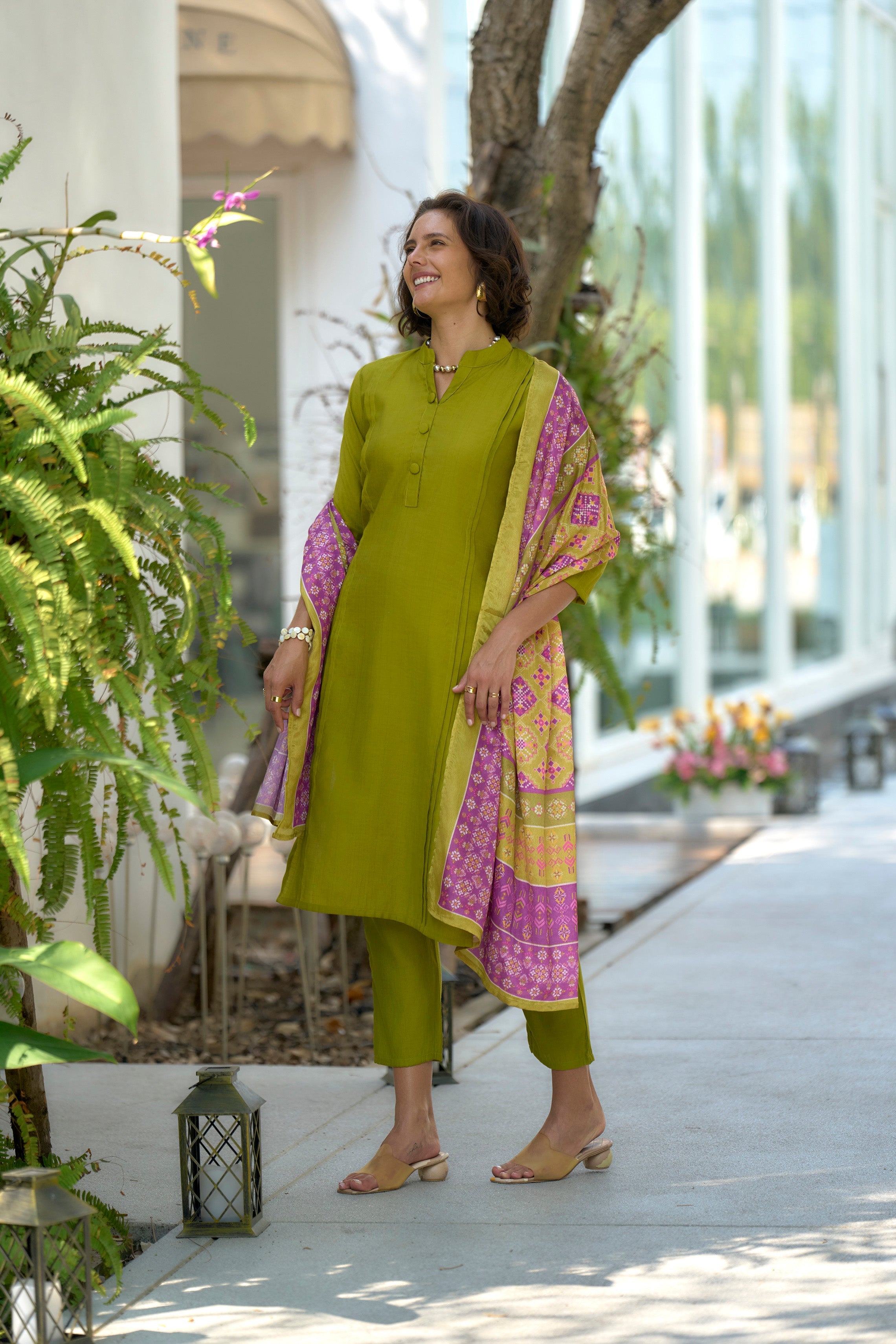 Women's Cotton Green Emblished Kurta Pant With Dupatta