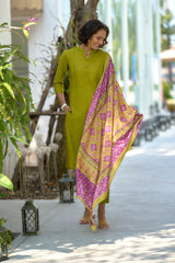 Women's Cotton Green Emblished Kurta Pant With Dupatta-AVT-S2032-Green
