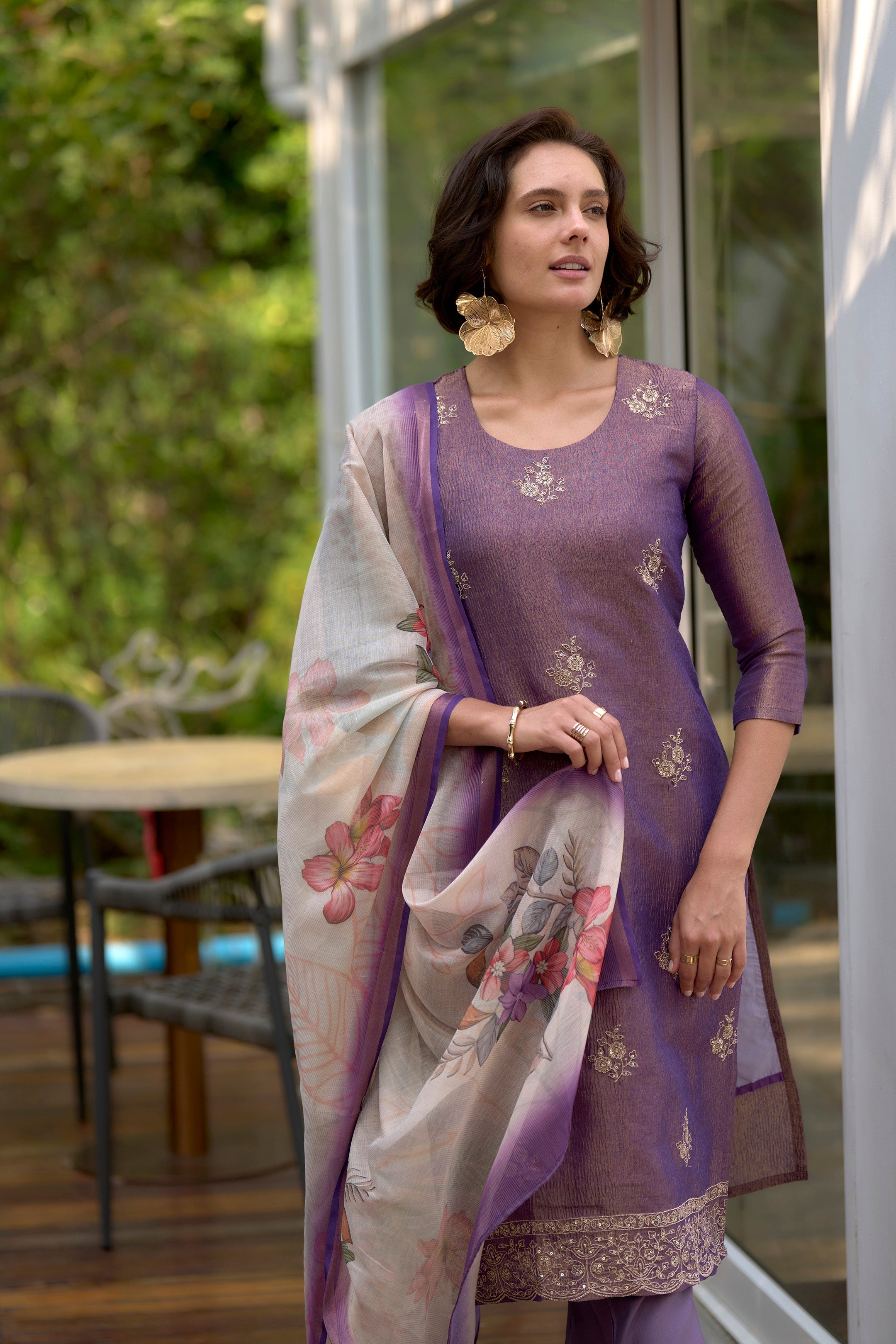 Women's Cotton Lavendar Embroidered Kurta Pant With Dupatta