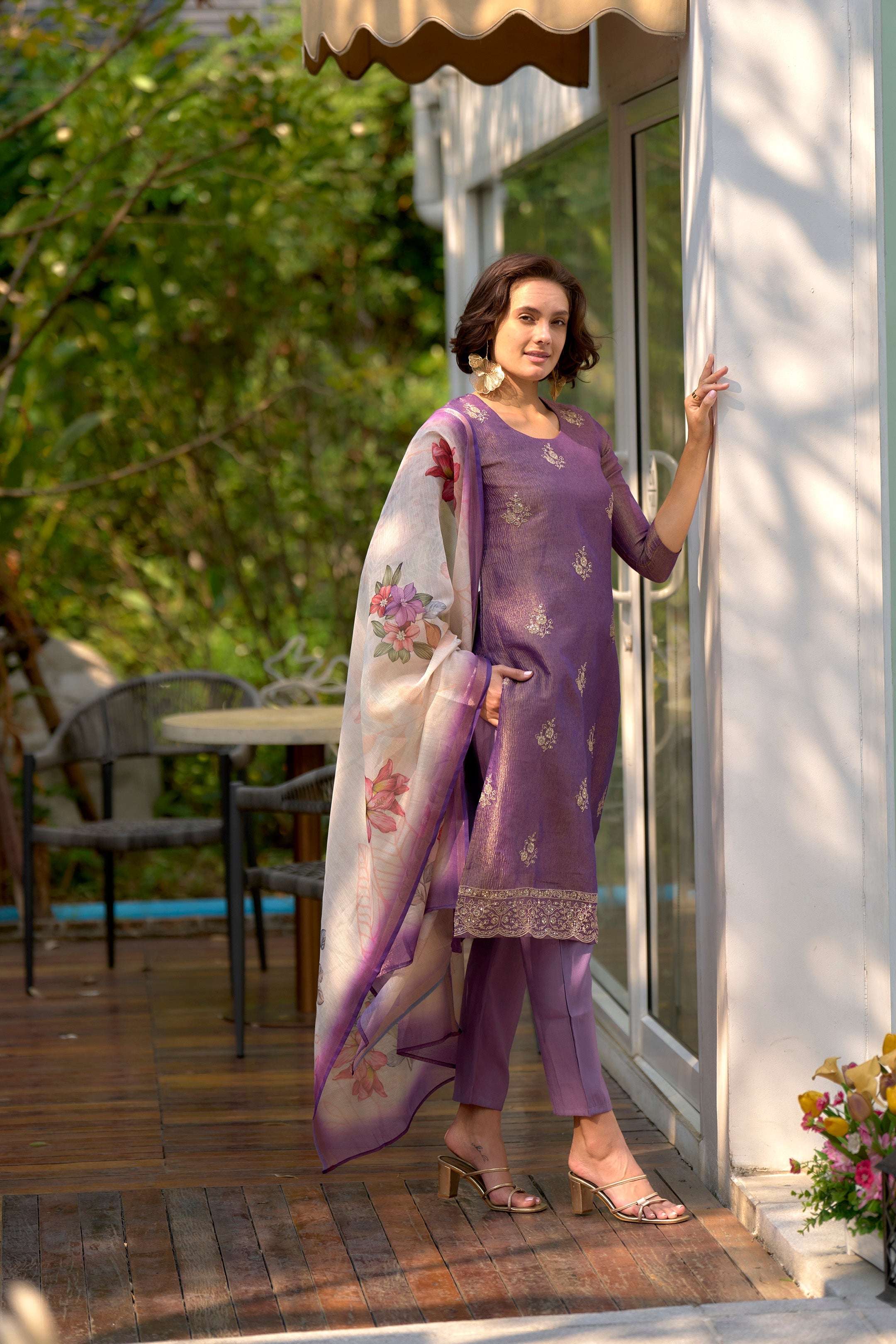 Women's Cotton Lavendar Embroidered Kurta Pant With Dupatta