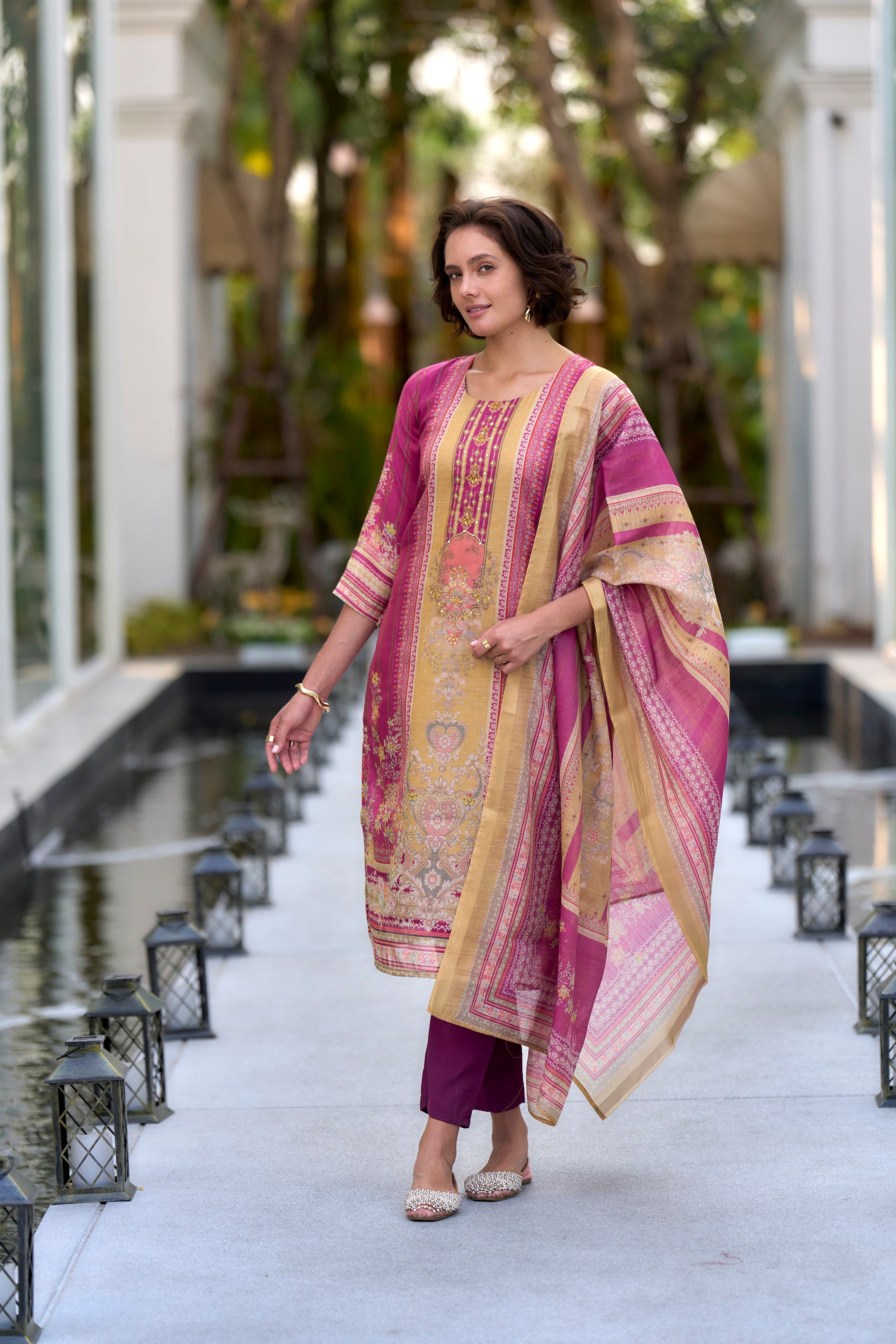 Women's Silk Blend Pink Embroidered Kurta Pant With Dupatta
