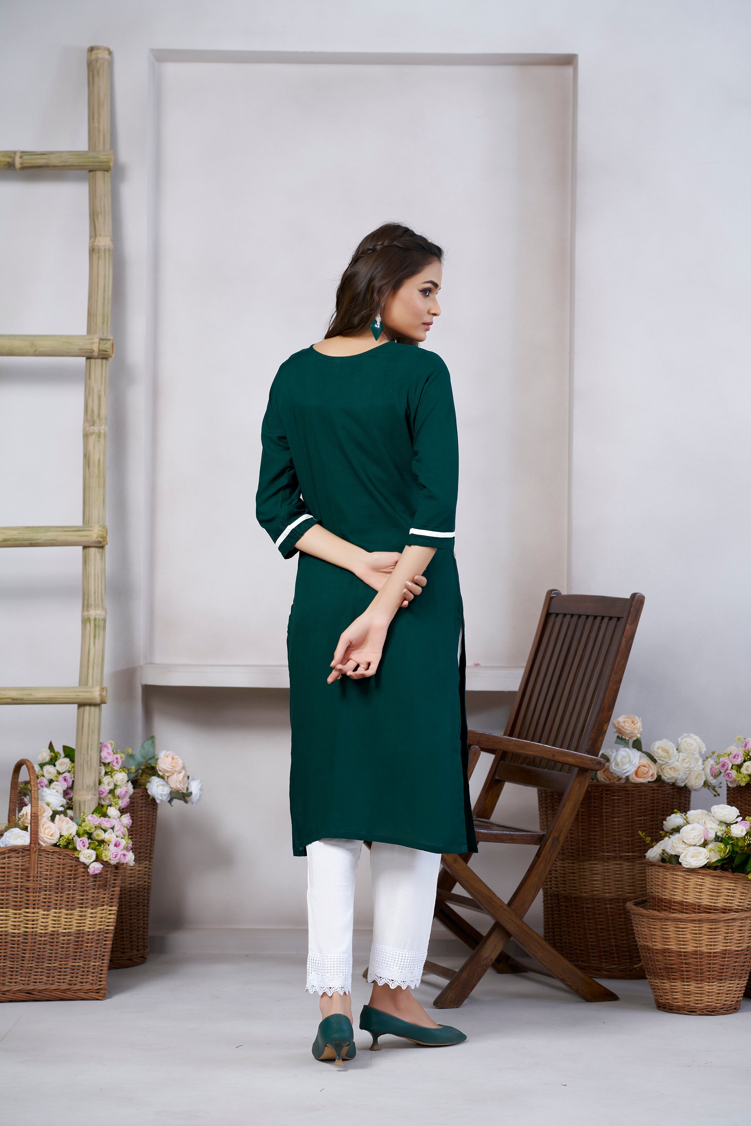 Women's Viscose Rayon Green Embroidery Kurti