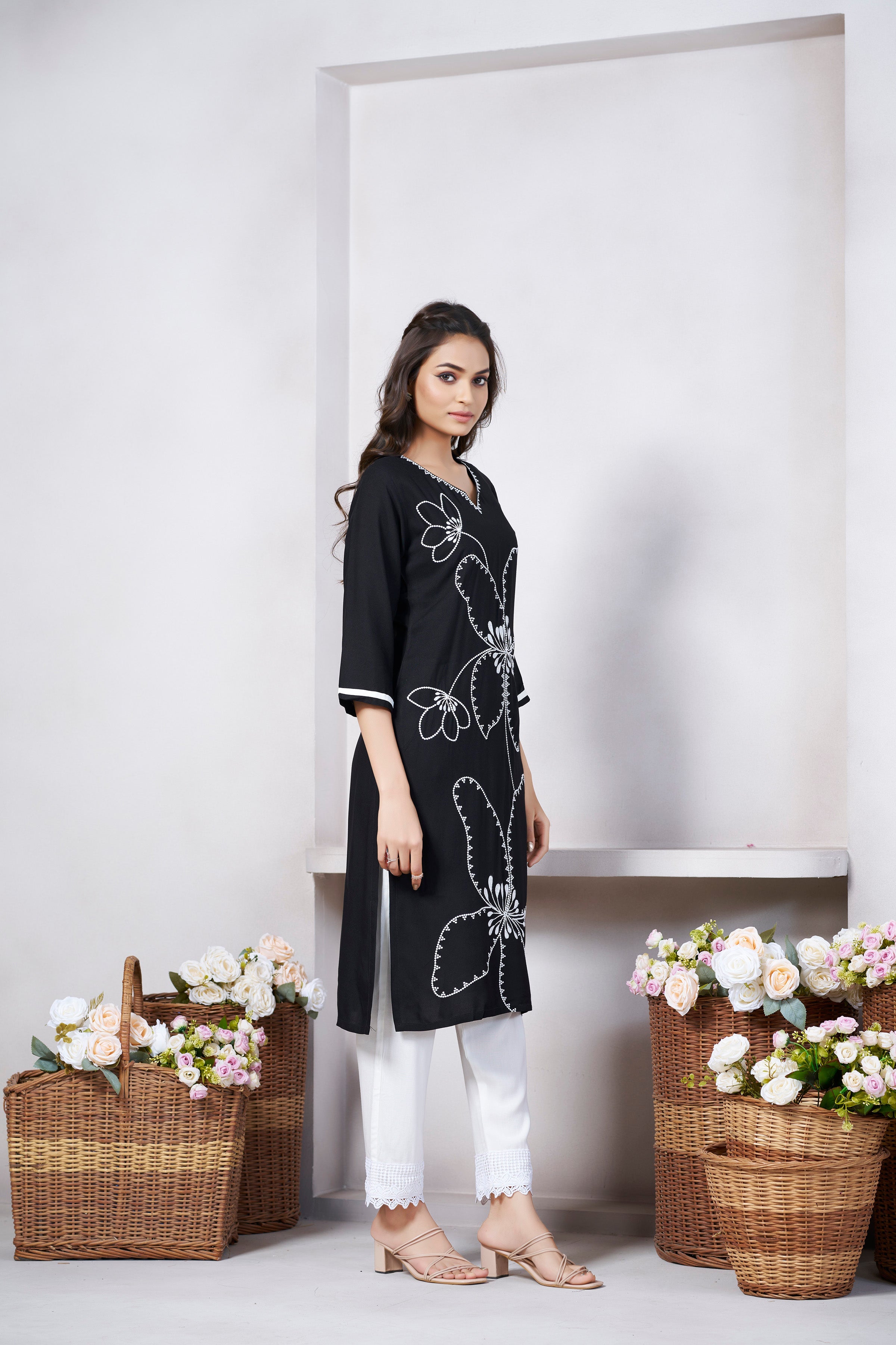 Women's Viscose Rayon Black Embroidery Kurti