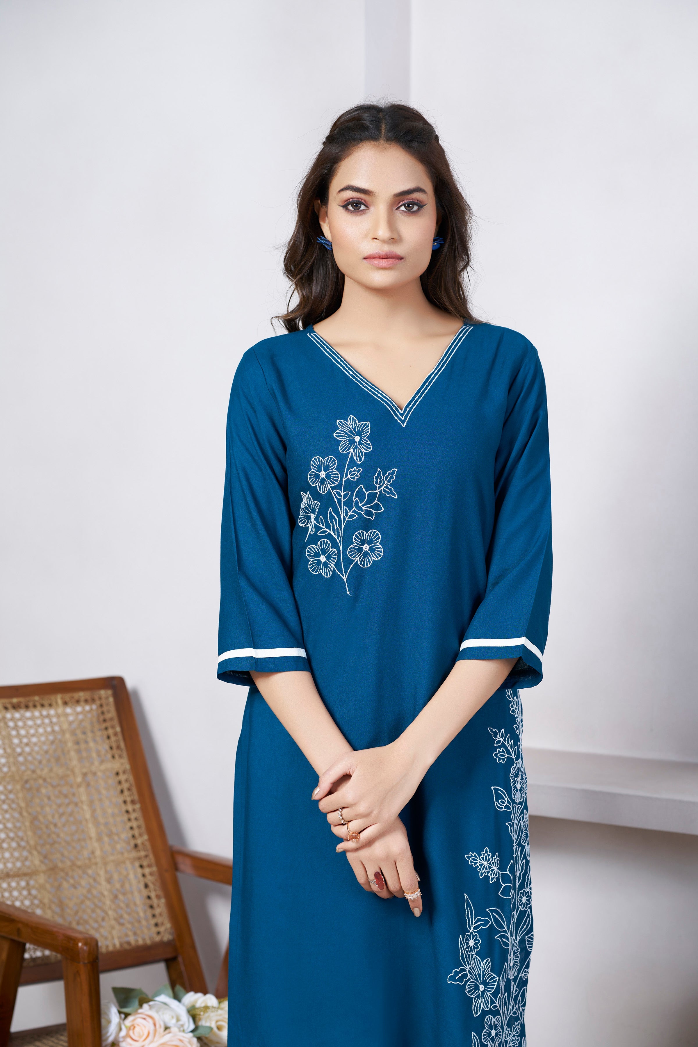 Women's Viscose Rayon Rama Floral Embroidery Kurti