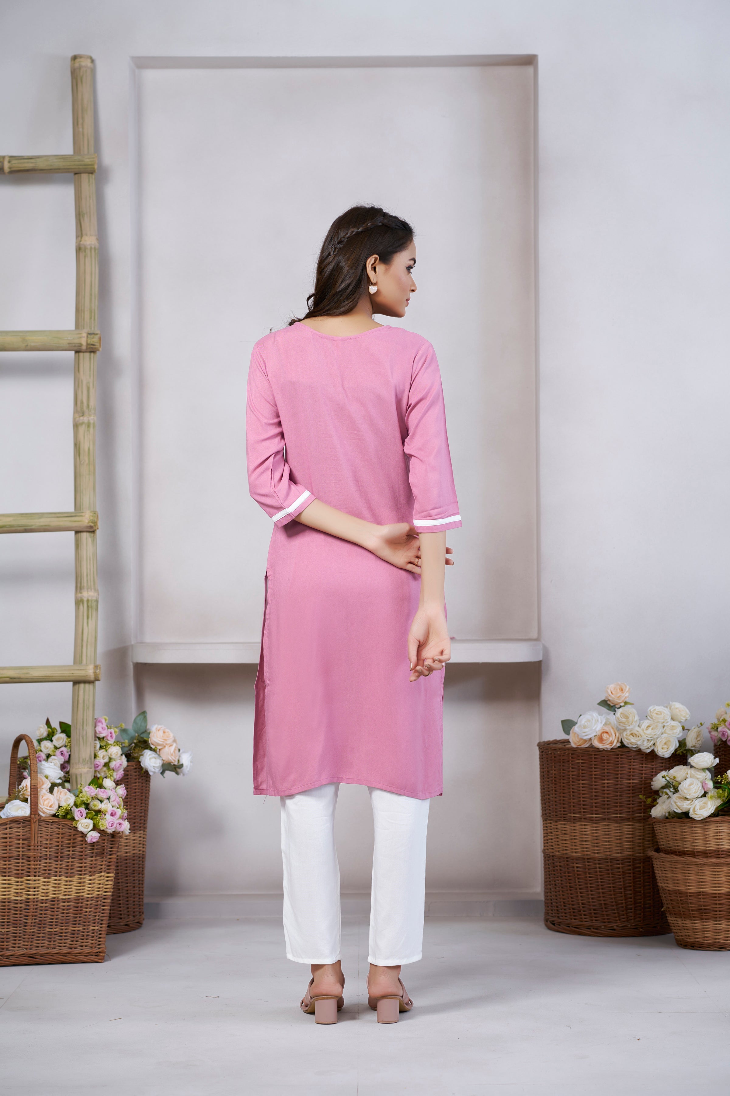 Women's Viscose Rayon Light Pink Floral Embroidery Kurti