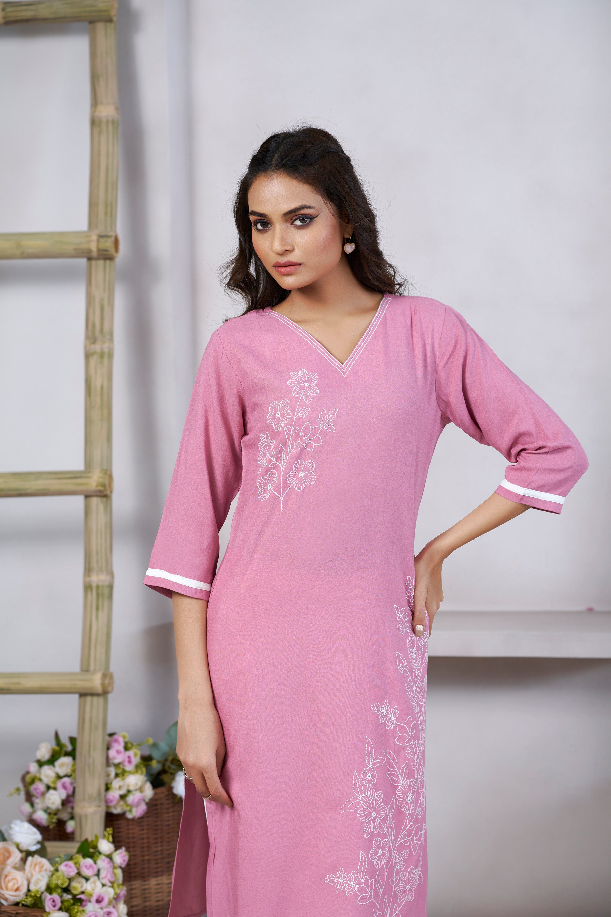 Women's Viscose Rayon Light Pink Floral Embroidery Kurti