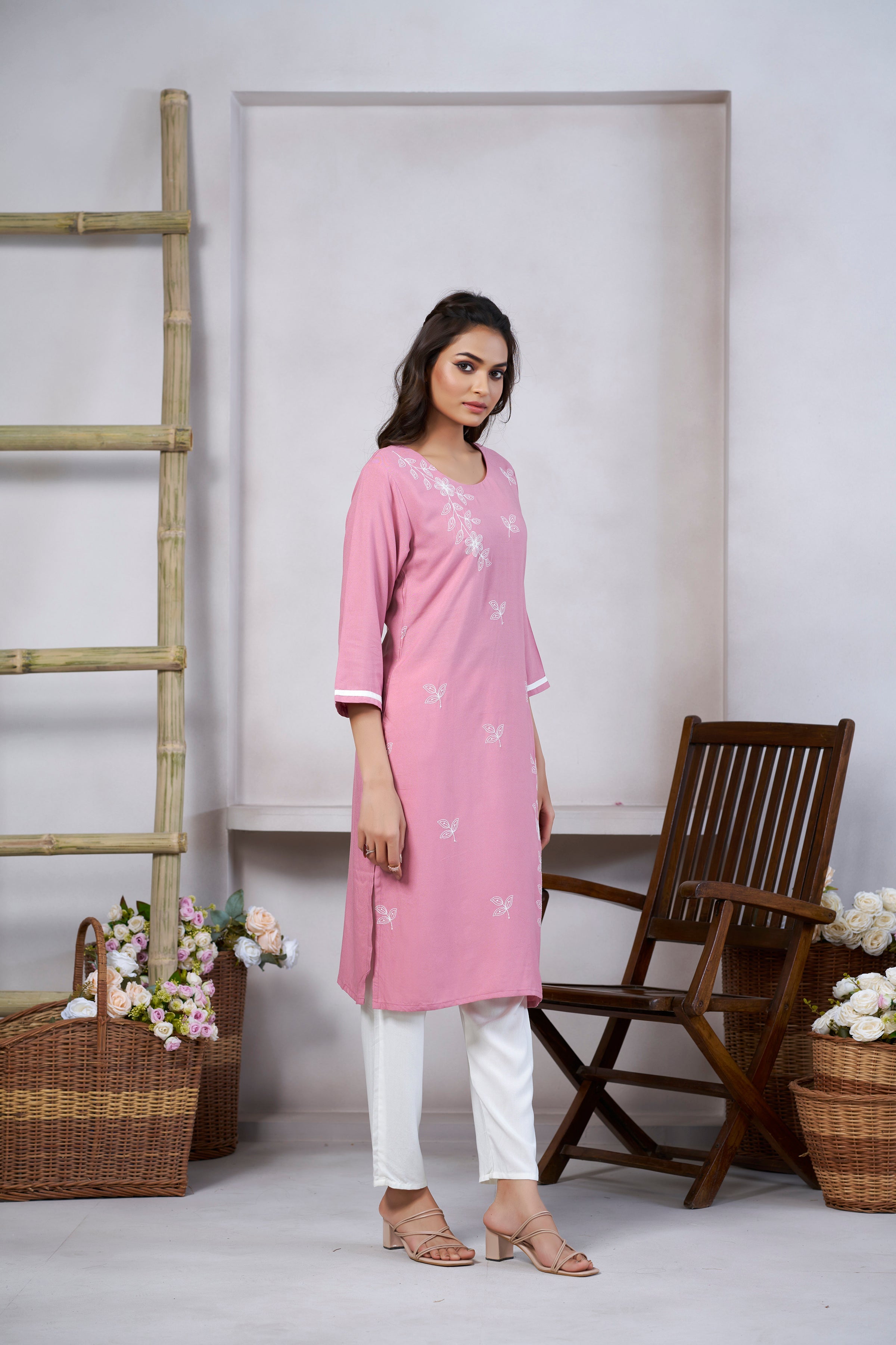 Women's Viscose Rayon Light Pink Floral Embroidery Kurti