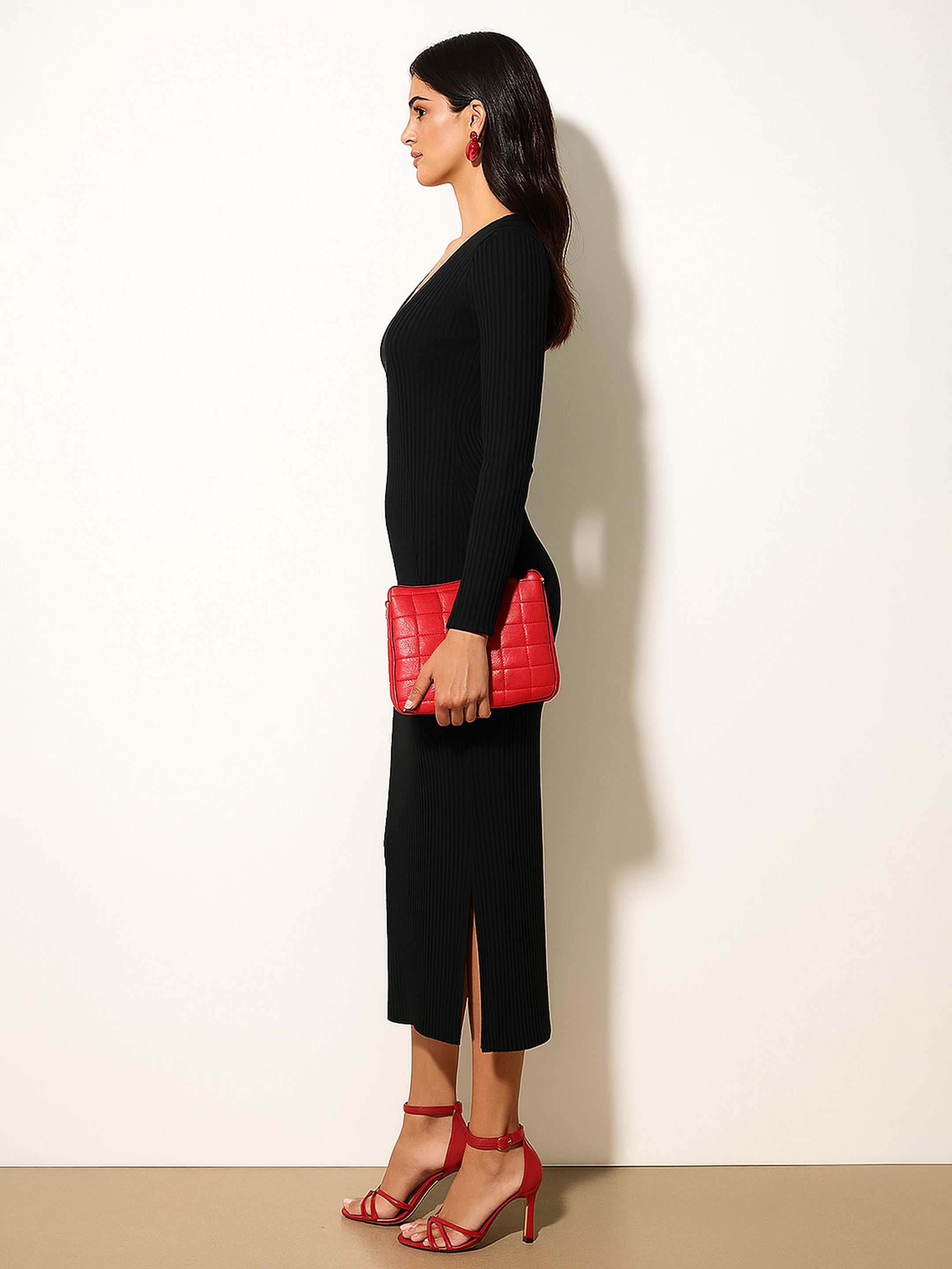 Women Black Rib Sweetheart Neck Ankle Full Sleeve Midi Dress-BADRSS12570