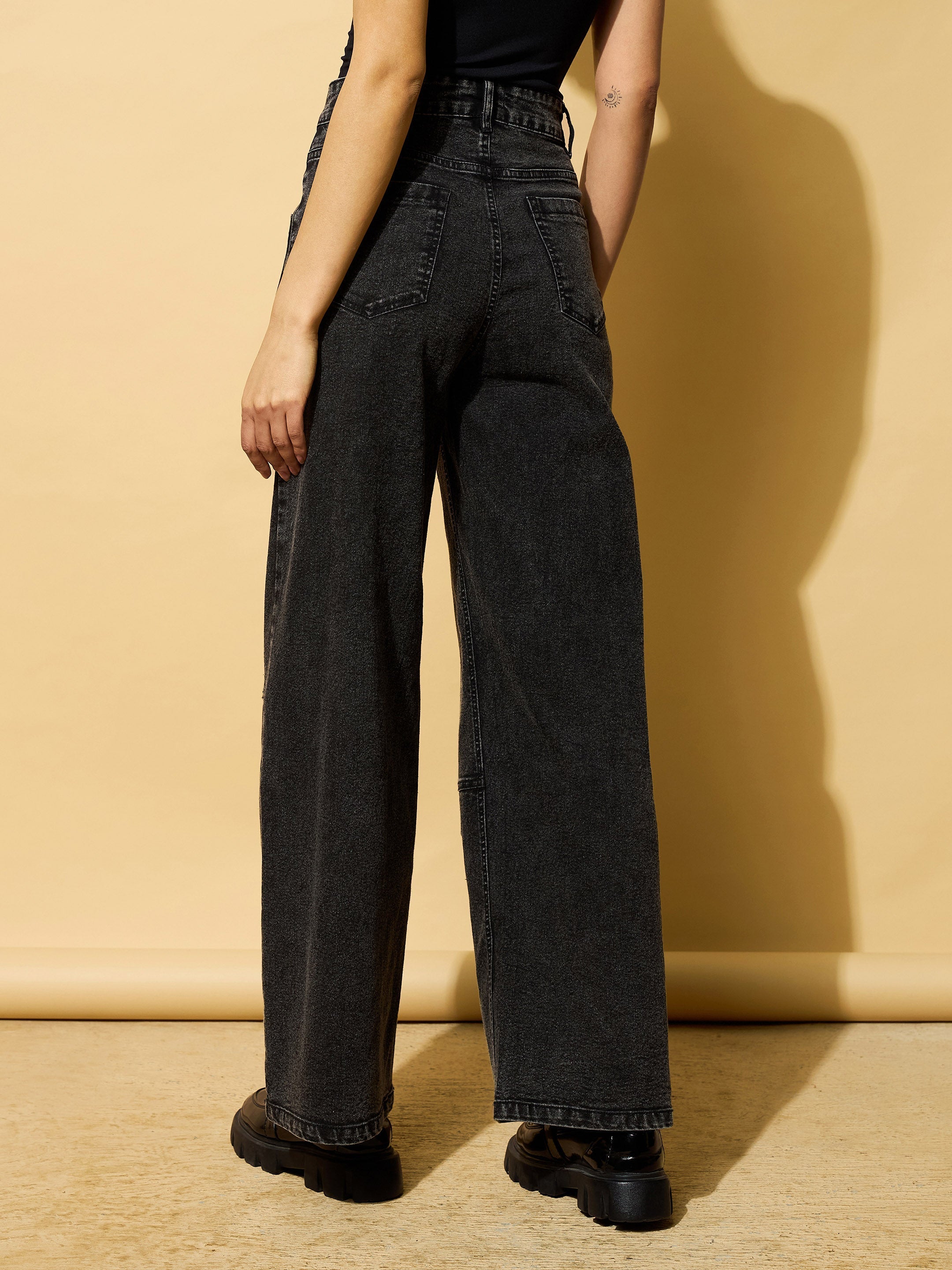 Women Black Wash Multi Pocket Stretch Straight Jeans-BAJEAN0669