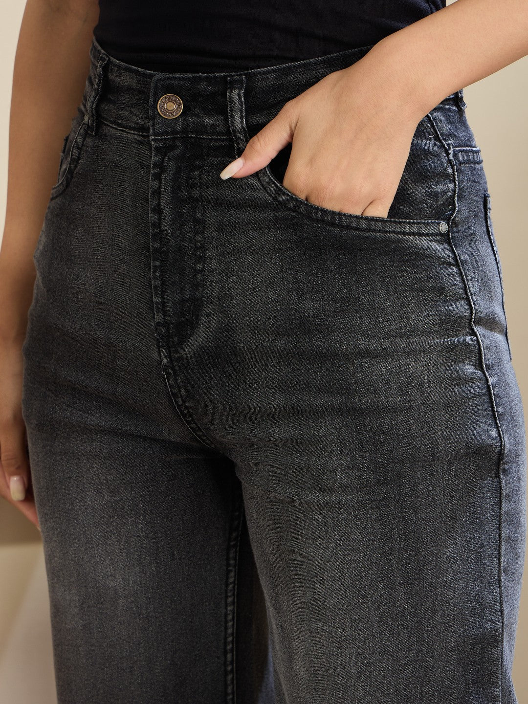 Women Black Wash High Waist Straight Frayed Jeans-BAJEAN0678-Black