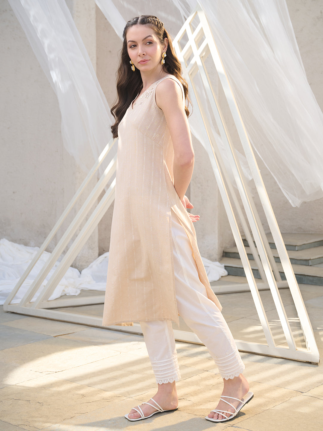 Women's Beige Solid & Embroidered Cotton Blend Straight Kurta (BEIGENI