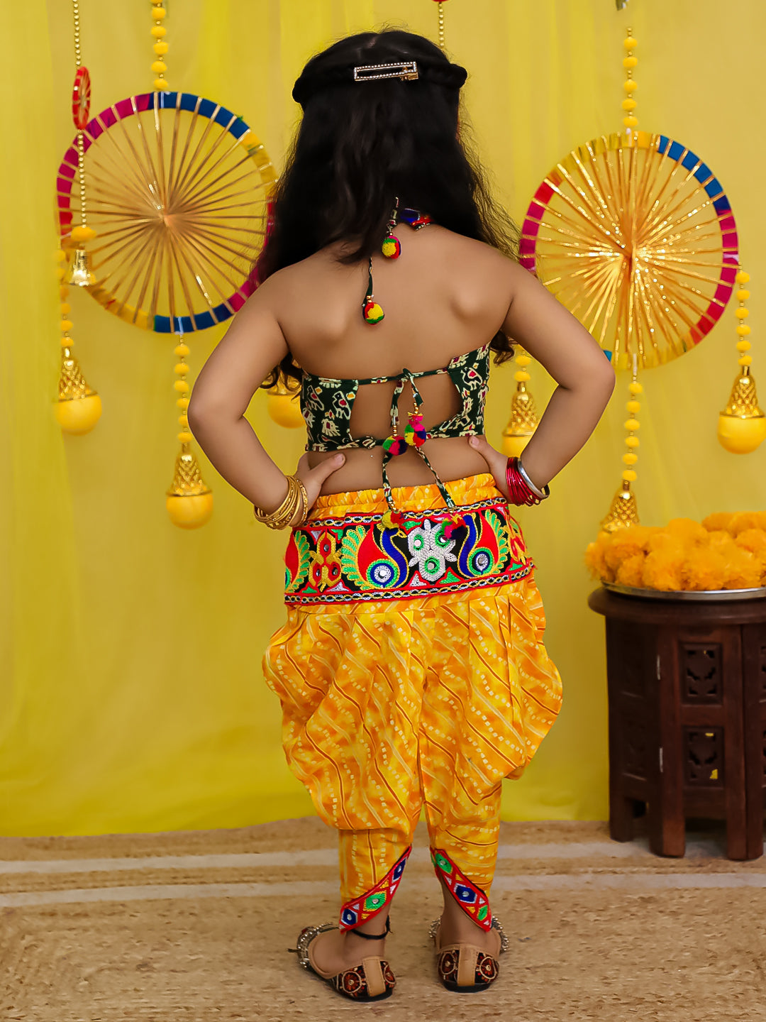 Ethnic Suit Set for Girls - Green | BJ23IW40GRA | DesiQlo