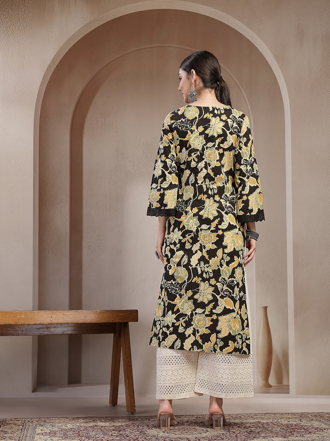 Stylum Women's Black Floral Printed Cotton Straight Kurta (BLACKPOPCORN)