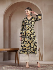 Stylum Women's Black Floral Printed Cotton Straight Kurta (BLACKPOPCORN)
