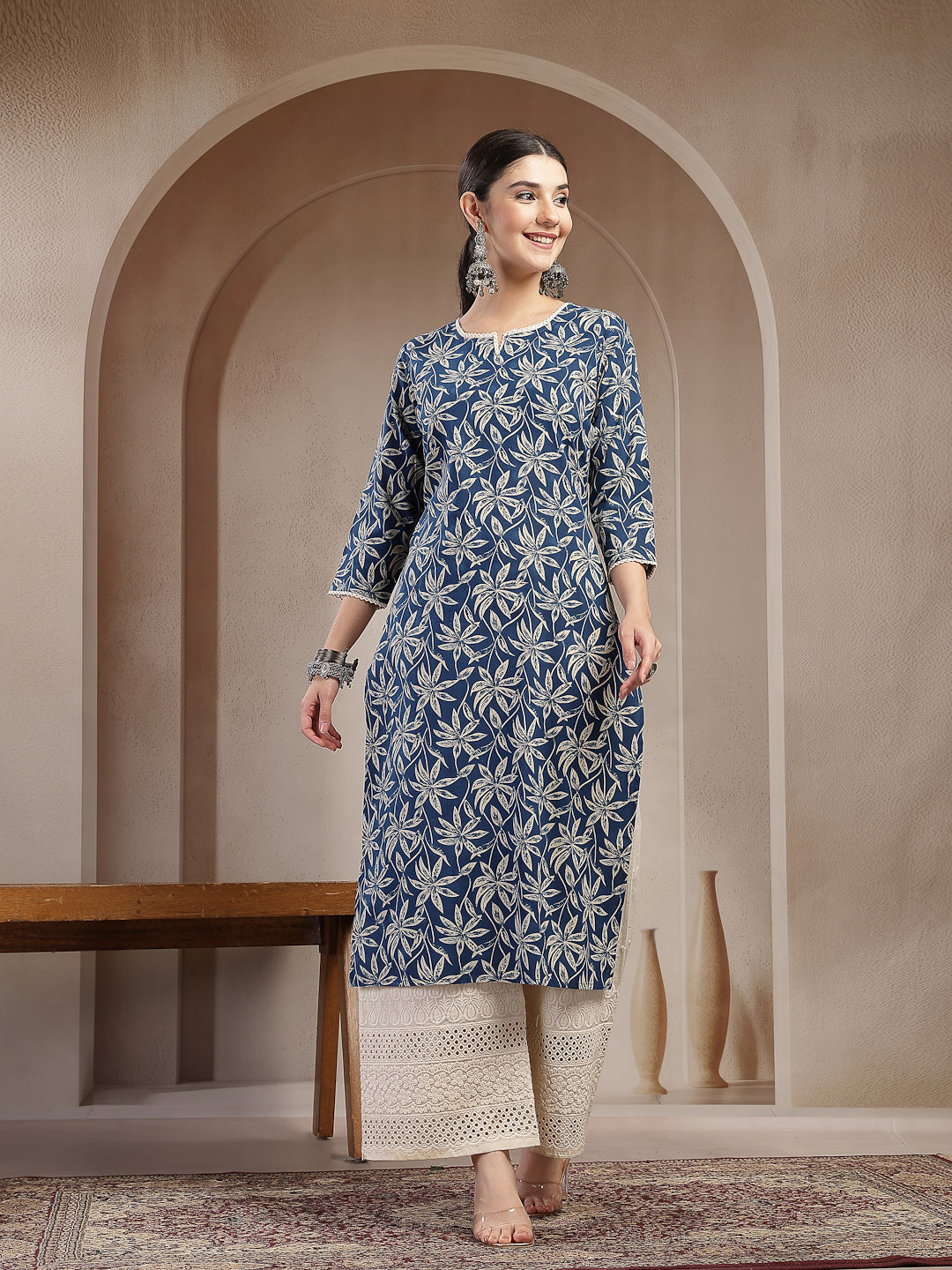 Women's Blue Floral Printed Cotton Straight Kurta (BLUEMANDU) | DesiQl