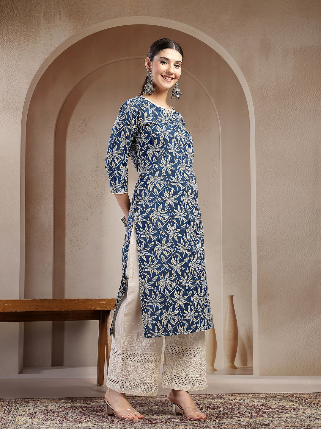 Women's Blue Floral Printed Cotton Straight Kurta (BLUEMANDU) | DesiQl