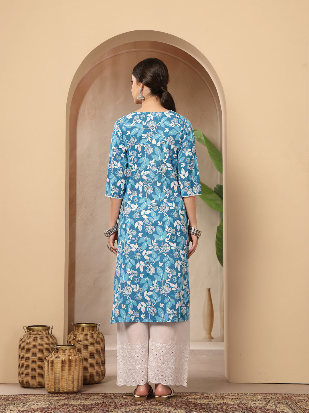 Women's Blue Floral Printed Cotton Straight Kurta (BLUEMIHI) | DesiQlo