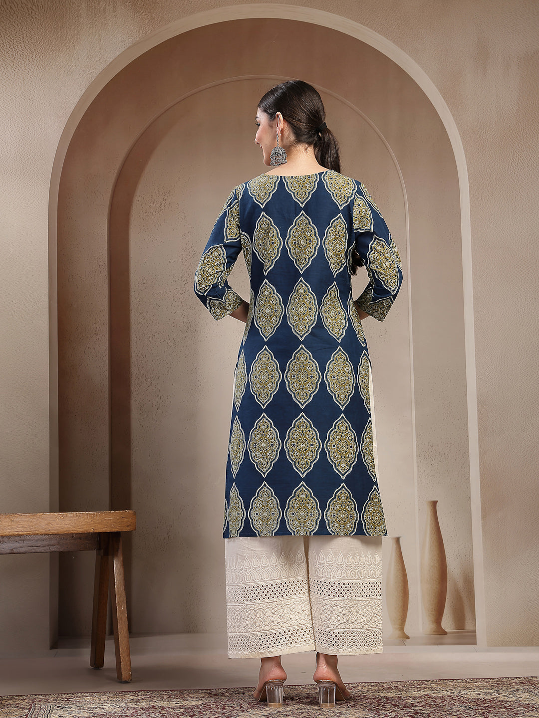 Women's Blue Ethnic Printed Cotton Straight Kurta (BLUERANGER) | DesiQ