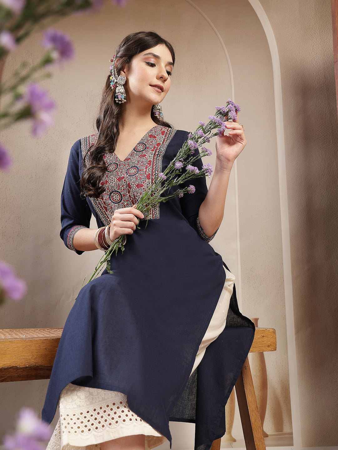 Stylum Women's Navy Blue Solid Cotton Straight Kurta (BLUESTONE)