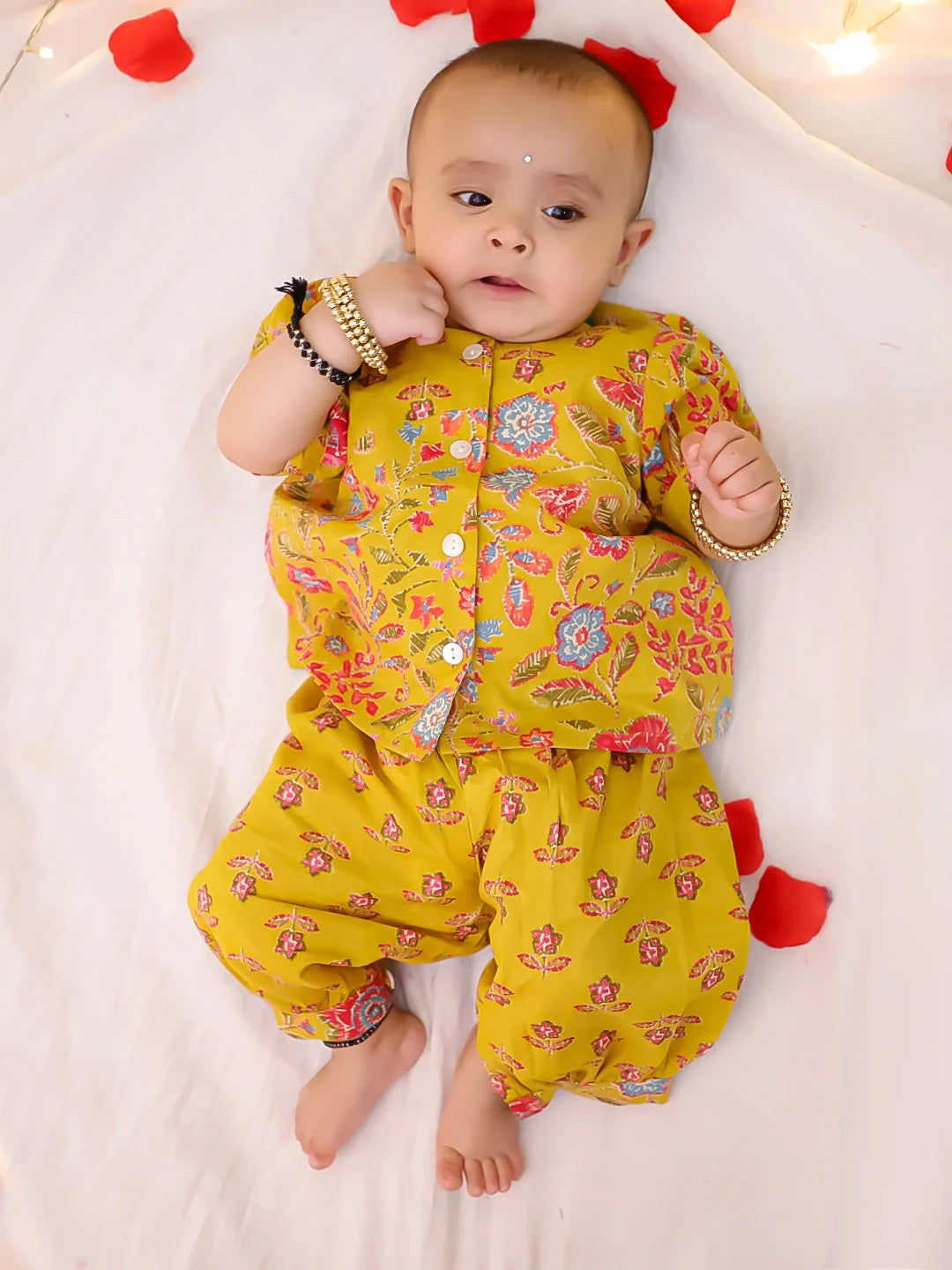 Ethnic Clothing Set for Girls - Yellow | BS25CS17YLA