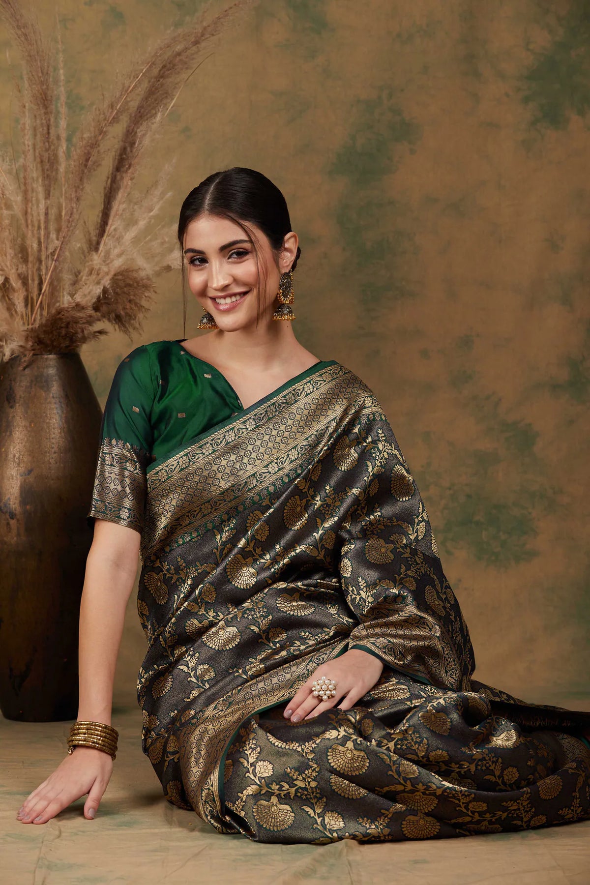 Womens Fashion Ethnic Green Color Sarees-MLSHWSA1177GRN0ONE
