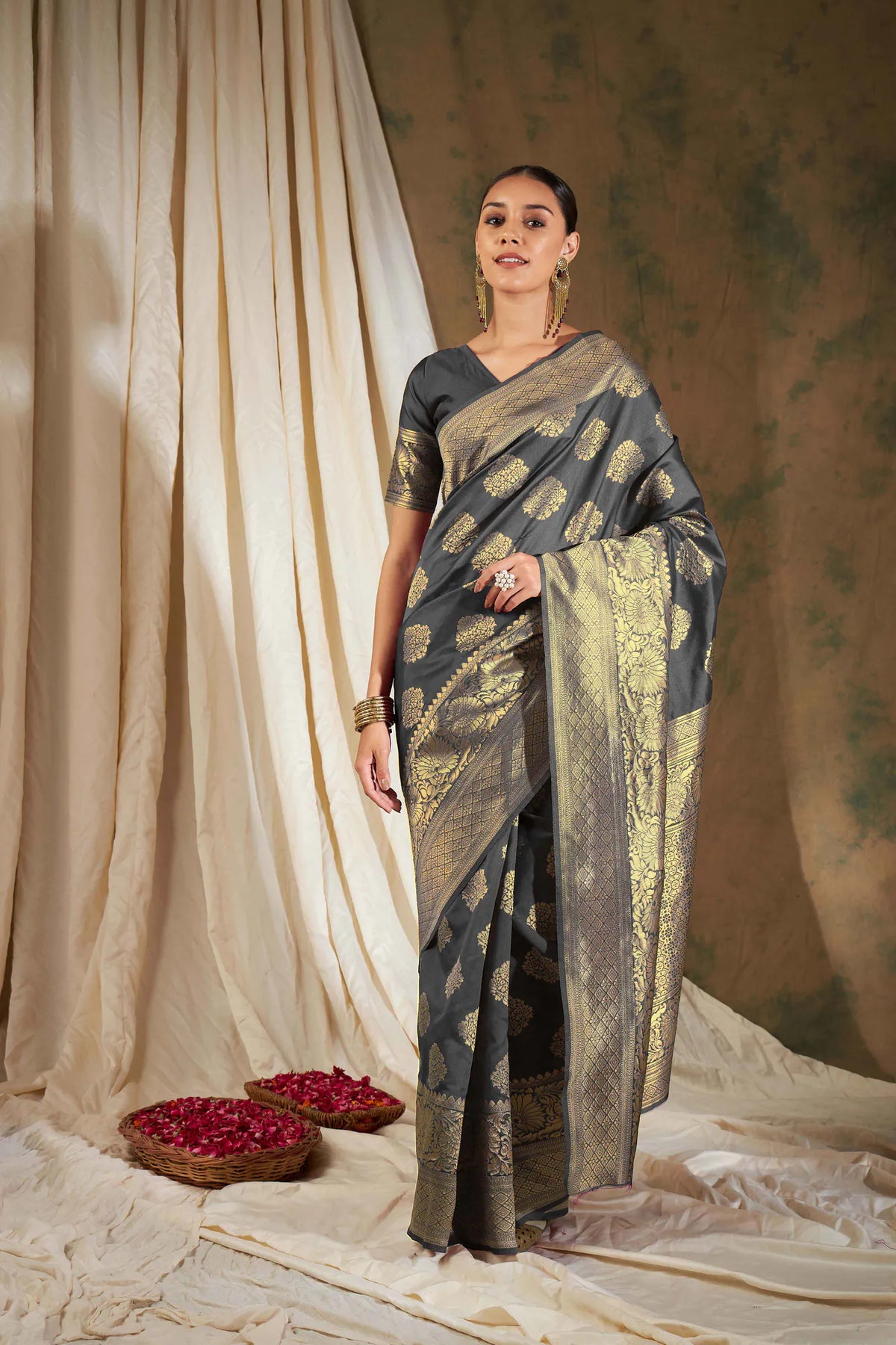 Womens Fashion Ethnic Grey Color Sarees-MLSHWSA1099GRY0ONE