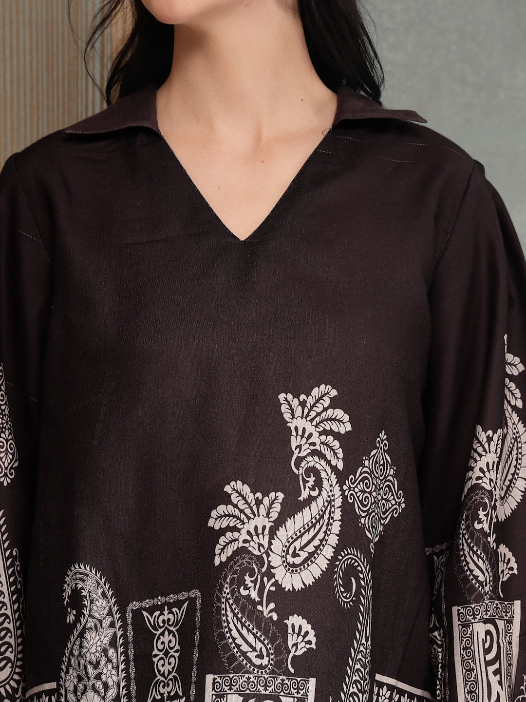 Women's Black Paisley Digital Printed Rayon High Low Co-Ord Set (CSBLA
