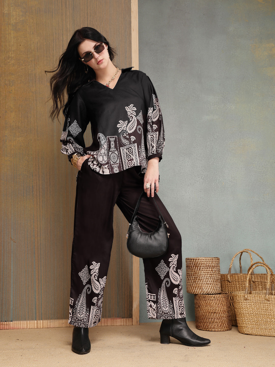 Women's Black Paisley Digital Printed Rayon High Low Co-Ord Set (CSBLA