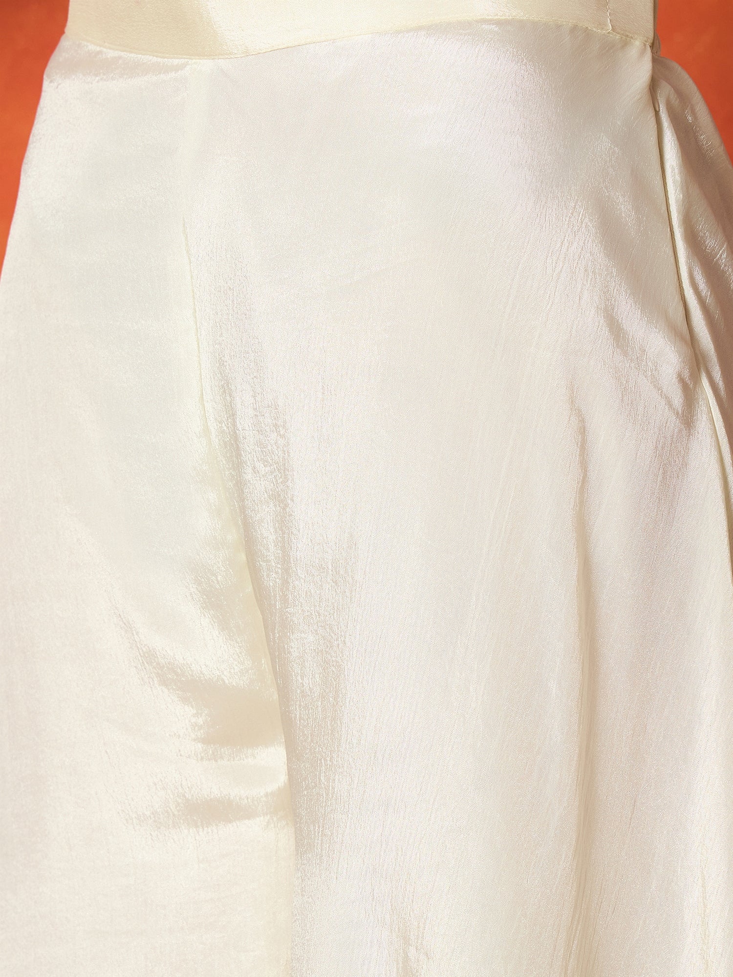 Women's Cream Solid & Embroidered Silk Blend Co-Ord Set (CSCREAMDAFFY)