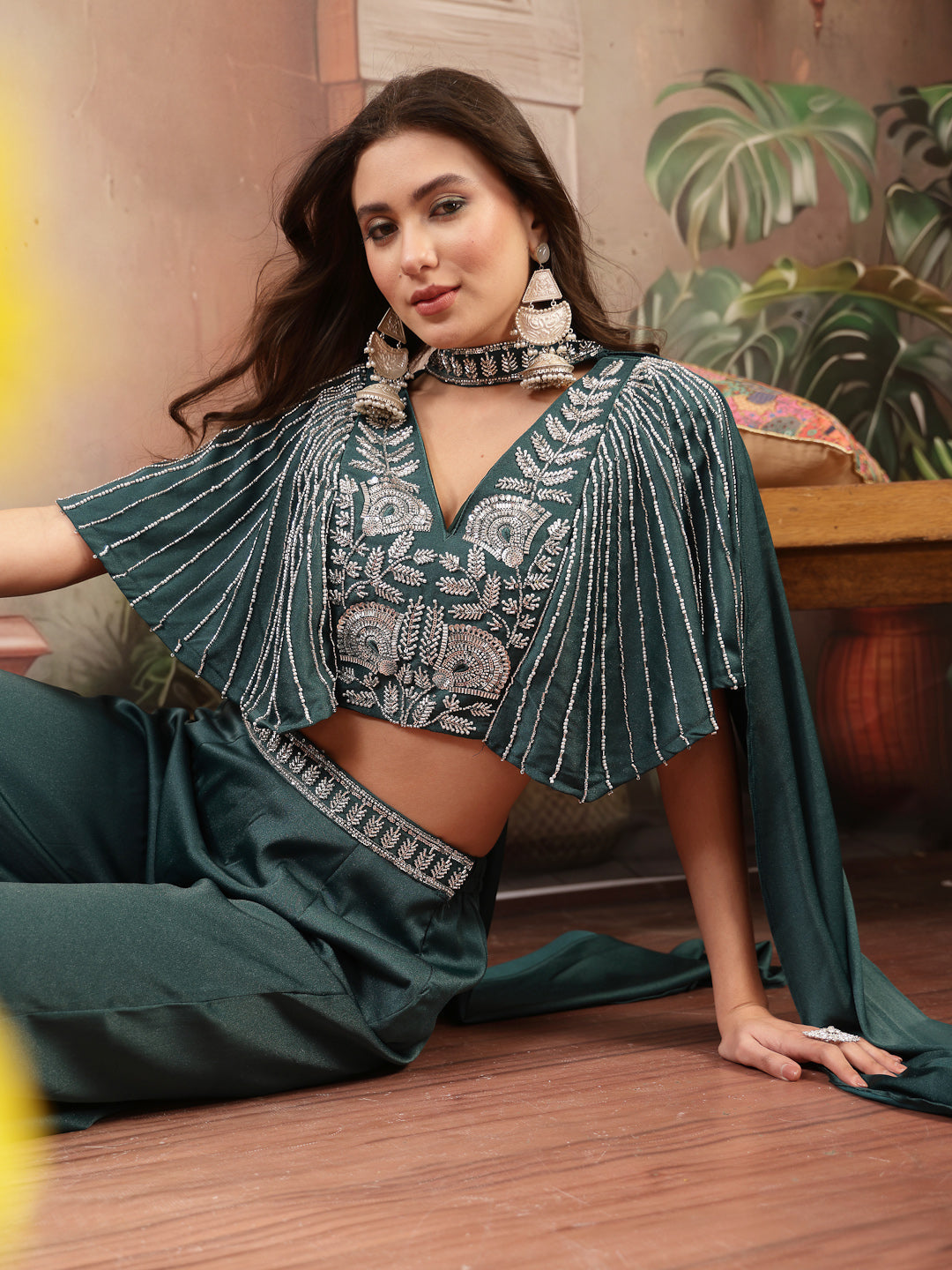 Women's Green Solid & Embroidered Poly Georgette Co-Ords Set (CSGREENM