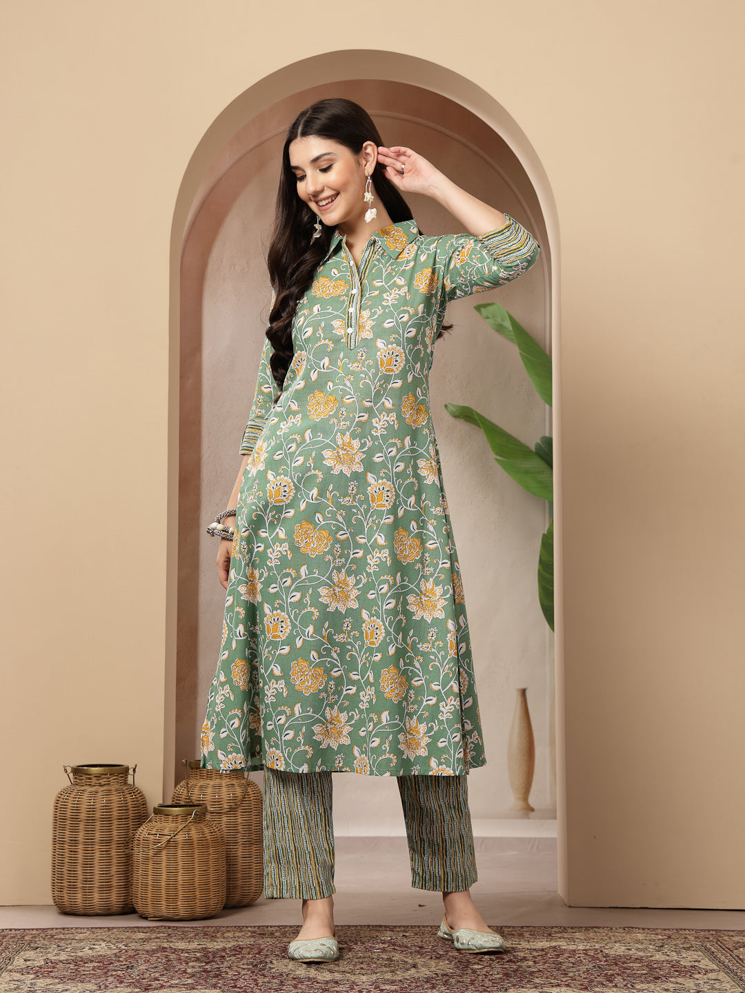 Women's Green Floral Printed Cotton Co-Ords Set (CSGREENRANJAN) | Desi