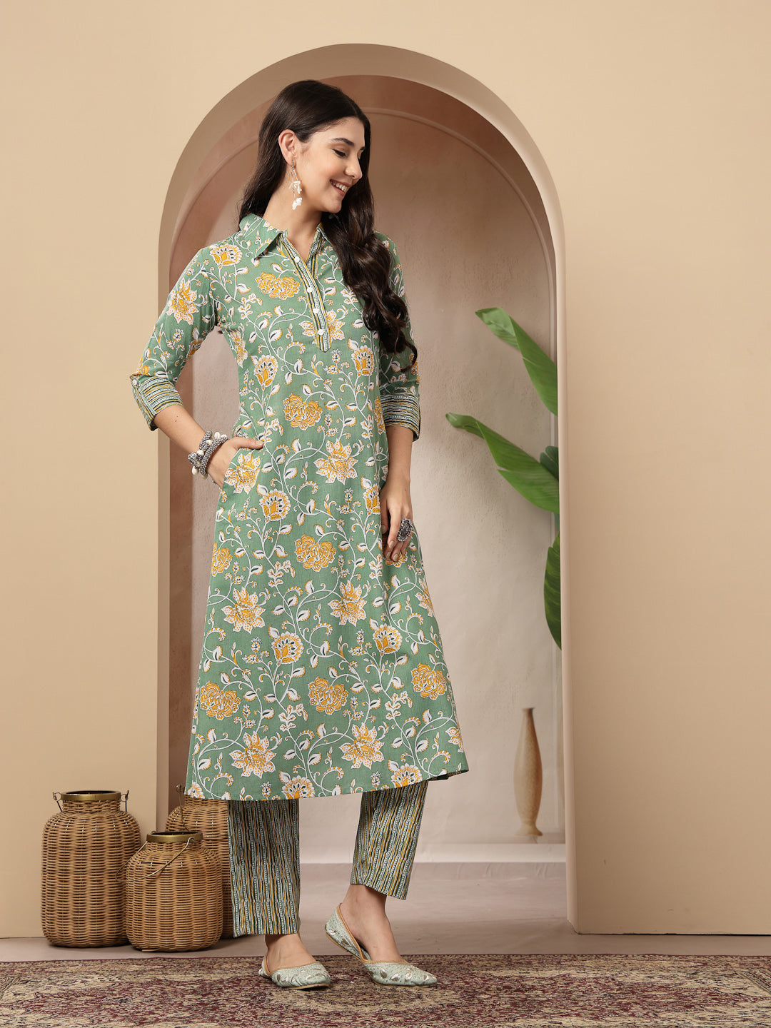 Women's Green Floral Printed Cotton Co-Ords Set (CSGREENRANJAN) | Desi